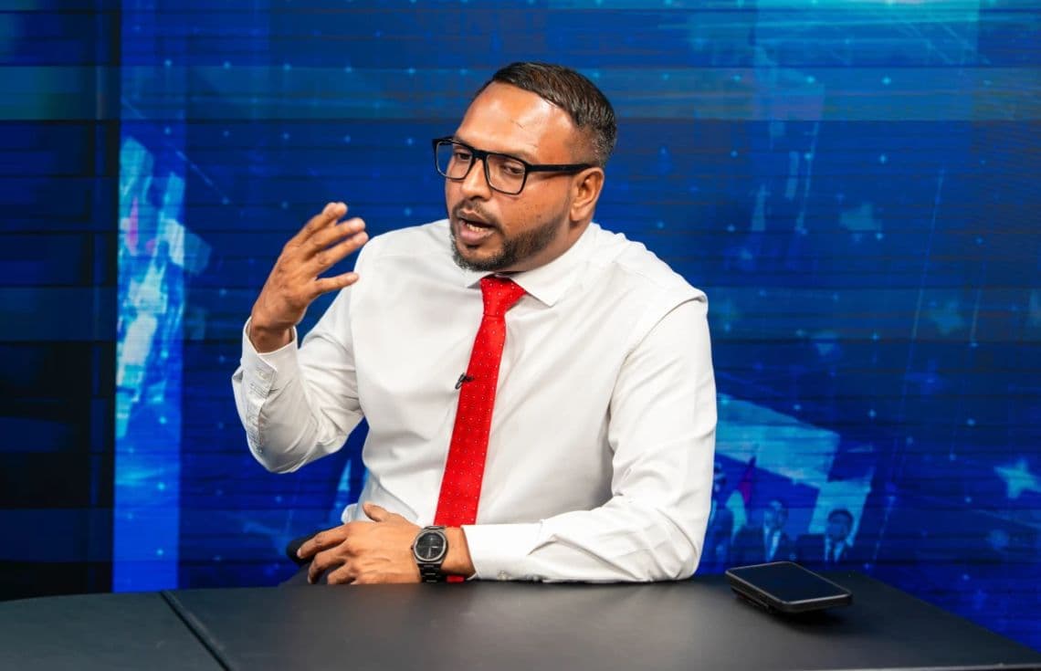 ކުޅިވަރާއި ޒުވާނުން ބާރުވެރިކުރުވުމާ ބެހޭ ވަޒީރުގެ މުޝީރު އަހްމަދު ނަރީޝް.