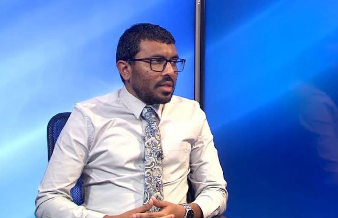 ކުރީގެ ޗީފް ބަޖެޓު އެގްޒެކެޓިވް އަދި އިގުތިސާދީ ތަޖުރިބާކާރު އަހުމަދު ޝަރުވަސް އާދަމް.
