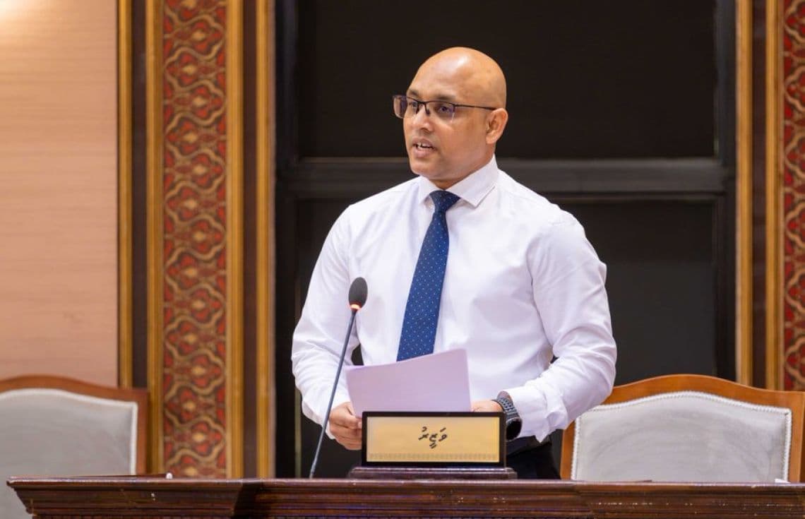 ފިނޭންސް މިނިސްޓަރ ރައްޔިތުންގެ މަޖިލީހުގައި / ފޮޓޯ: ރައްޔިތުންގެ މަޖިލީސް