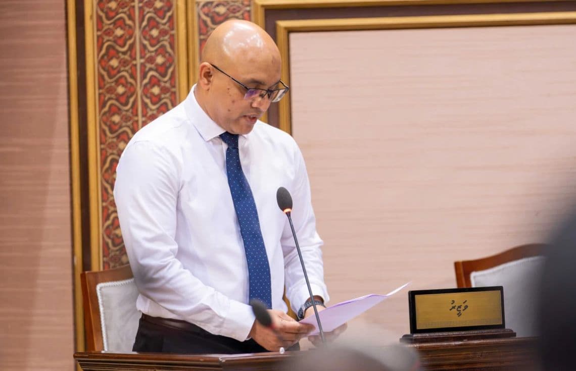 ފިނޭންސް މިނިސްޓަރ ހަސަން ޒަރީރު - ފޮޓޯ: މަޖިލިސް