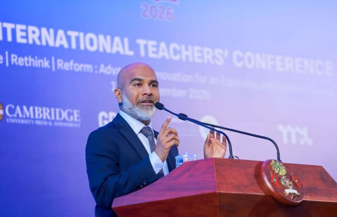 މިހާރު ކުރިއަށްދާ 8 ވަނަ އިންޓަރނޭޝަނަލް ޓީޗަރސް ކޮންފަރެންސް ފެށުމުގެ ރަސްމިއްޔާތުގައި ތަޢުލީމާ މަތީ ތަޢުލީމާ ހުނަރުތައް ތަރައްޤީކުރުމާއި ބެހޭ ވަޒީރު ޑރ. އިސްމާޢިލް ޝަފީޢު ވާހަކަފުޅު ދައްކަވަނީ