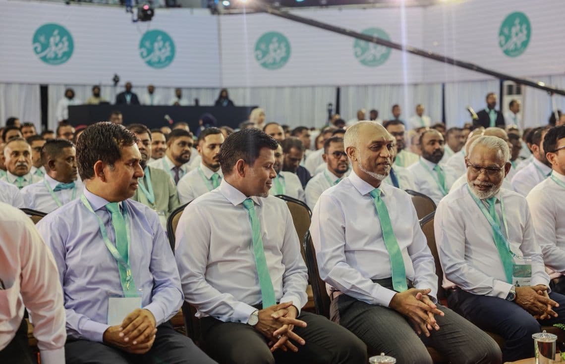 ޕީއެންސީ މަތީ މަޖިލީހުގެ ޖަލްސާގެ ތެރެއިން