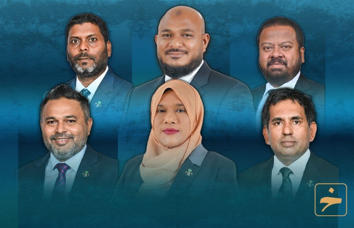 ހޮވިފައިވާ މެމްބަރުން---