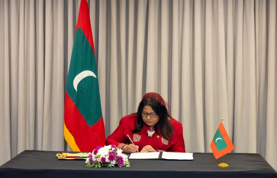 ބައިނަލްއަފުވާމީ ގަރާރުގައި ސޮއެކުރެއްވުމަށް ބޭއްވި ރަސްމިޔާތުގެ ތެރެއިން / ފޮޓޯ: ހެލްތު މިނިސްޓްރީ