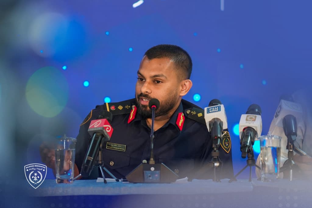 ކޮންޓްރޯލަރ ޖެނެރަލް އޮފް އިމިގްރޭޝަން މުޙައްމަދު ޝަމްޢާން ވަހީދު. ފޮޓޯ: އިމިގްރޭޝަން