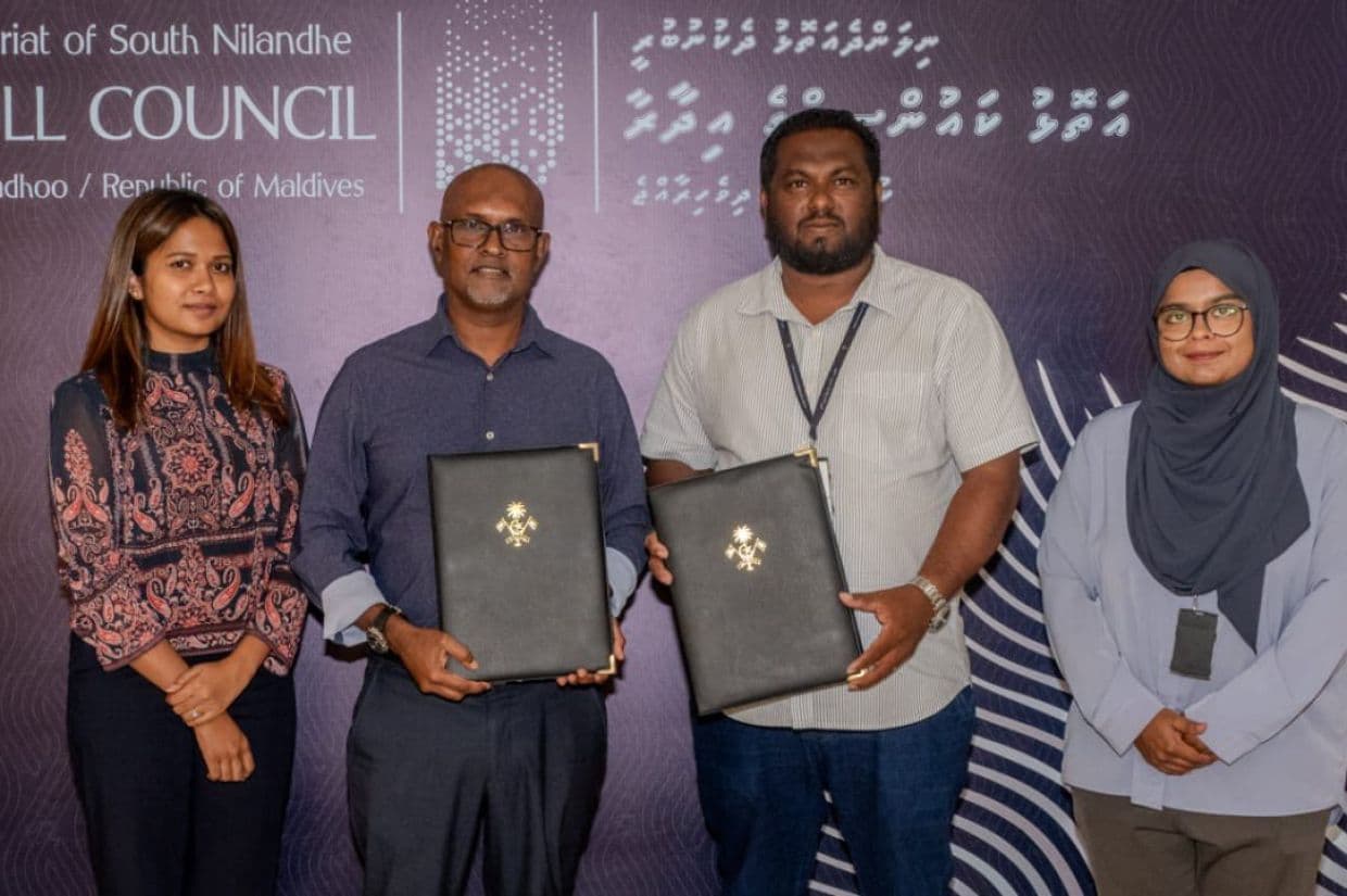އެއްބަސްވުމެއްގައި ސޮއިކުރުމުގެ ރަސްމިއްޔާތުގެ ތެރެއިން / ފޮޓޯ: އިޖުތިމާޢީ އަދި ޢާއިލީ ތަރައްޤީއާ ބެހޭ ވުޒާރާ