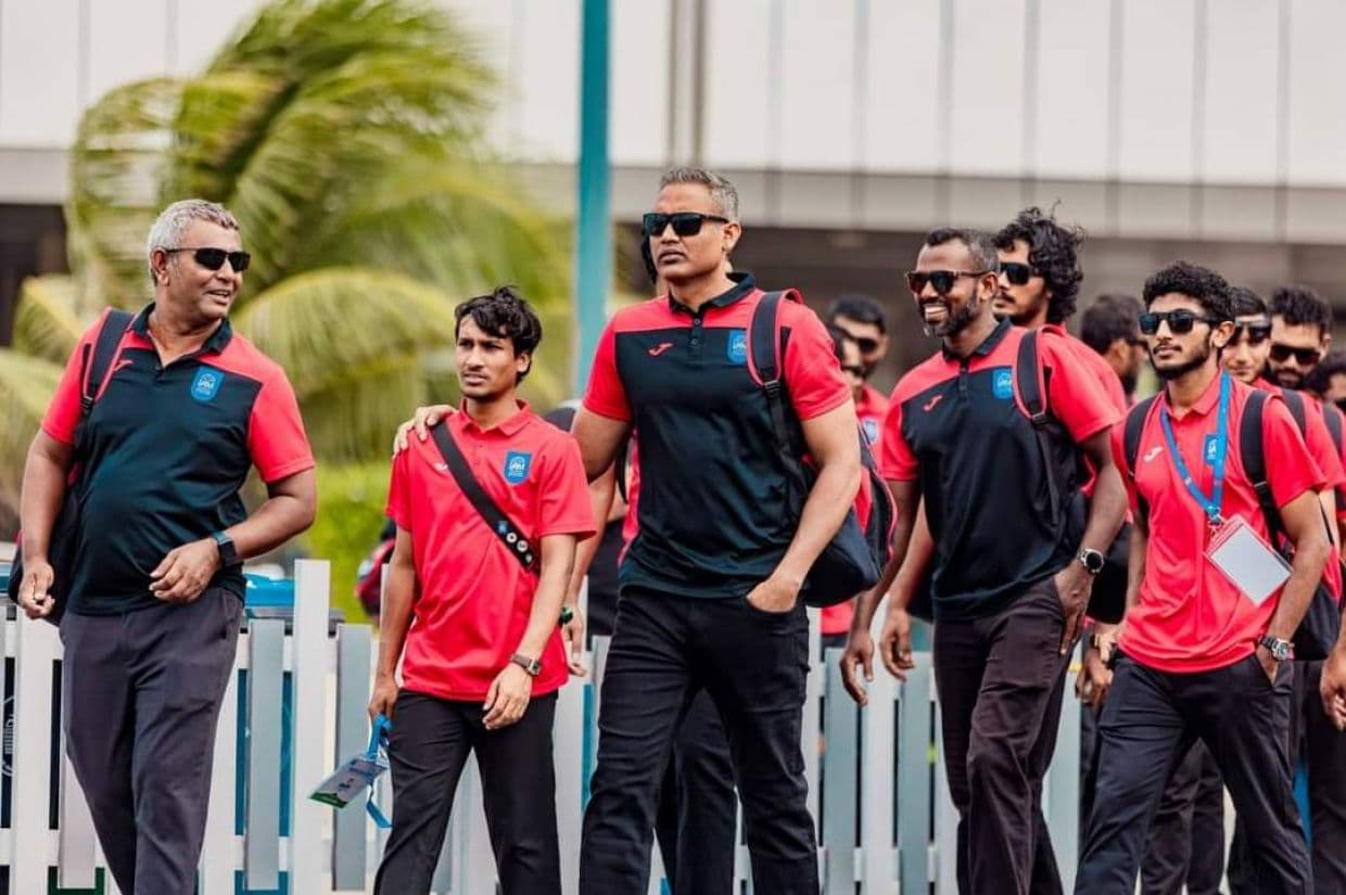 ރާއްޖޭގެ ވޮލީޓީމު މުބާރާތުގައި ބައިވެރިވުމަށްޓަކައި ފުރަންވެގެން ވެލާނާ އިންޓަރނޭޝަނަލް އެއާޕޯޓުގައި