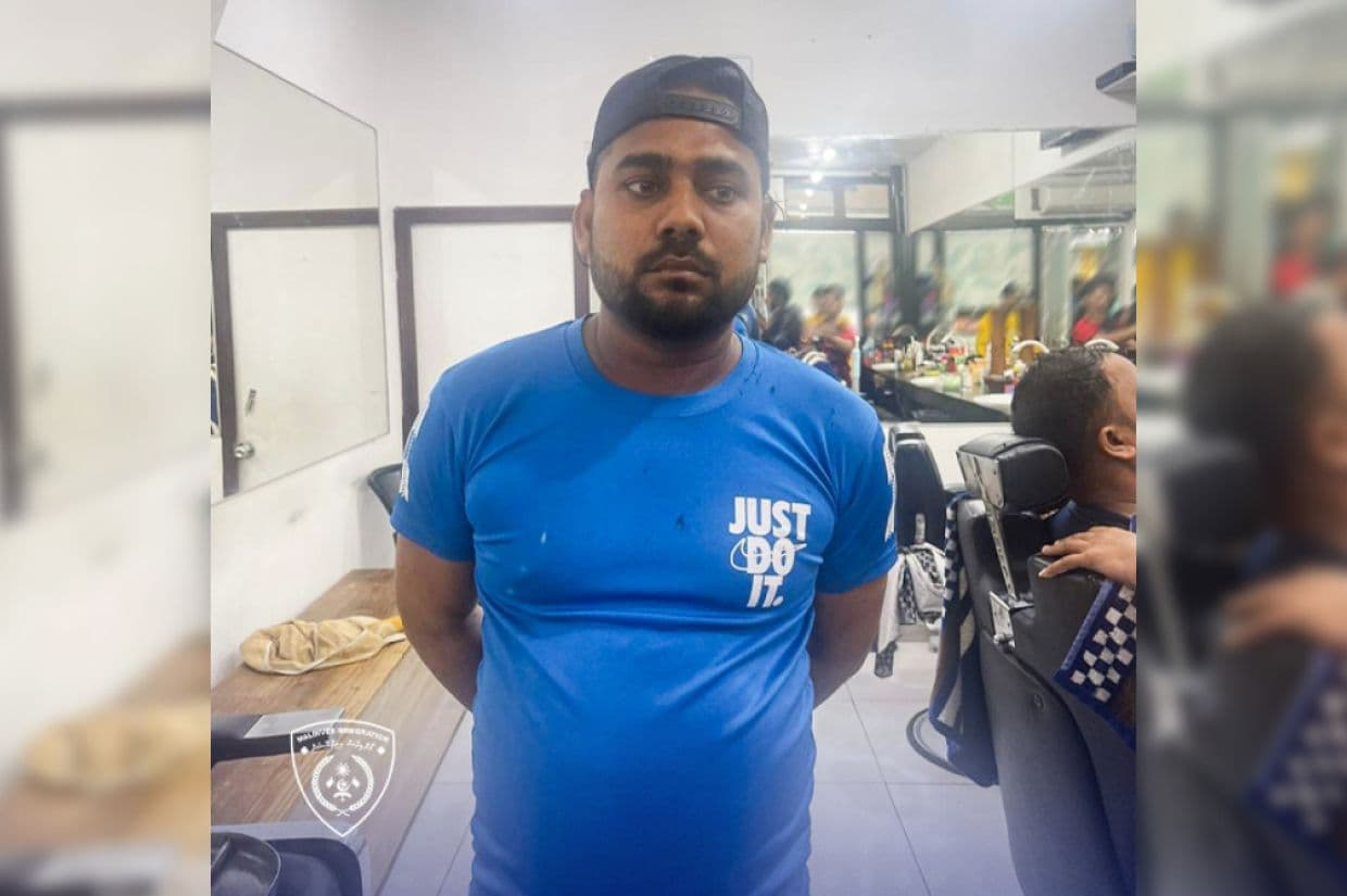 ބުޅާ މަހުން ކާތަކެތި ތައްޔާރުކުރިކަމުގެ ތުހުމަތު ކުރެވުނު އަރަފާތު ހޮސެއިން. / ފޮޓޯ: އިމިގްރޭޝަން
