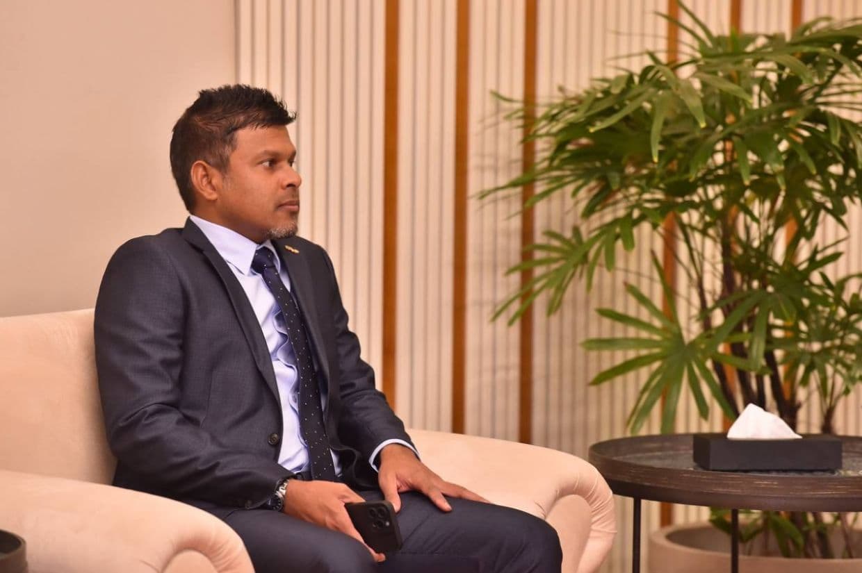 ރައީސުލްޖުމްހޫރިއްޔާގެ ނައިބު އަލްއުސްތާޛް ޙުސެއިން މުޙައްމަދު ލަތީފް
