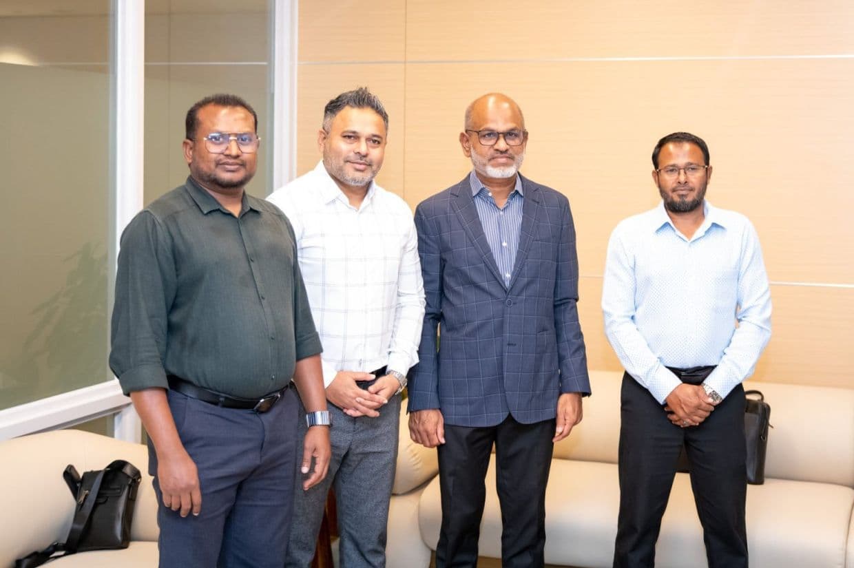 ޗައިނާއަށް ފުރާވަޑައިގަތް ވަފްދު/ ފޮޓޯ: މަޖިލިސް