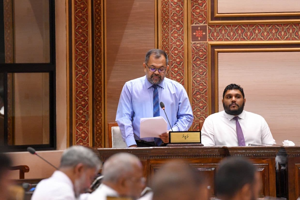 މާލީ ވަޒީރު, ސަޕްލިމަންޓްރީ ބަޖެޓު ރައްޔިތުންގެ މަޖިލީހަށް ހުށަހަޅުއްވުން/ ފޮޓޯ: މަޖިލިސް