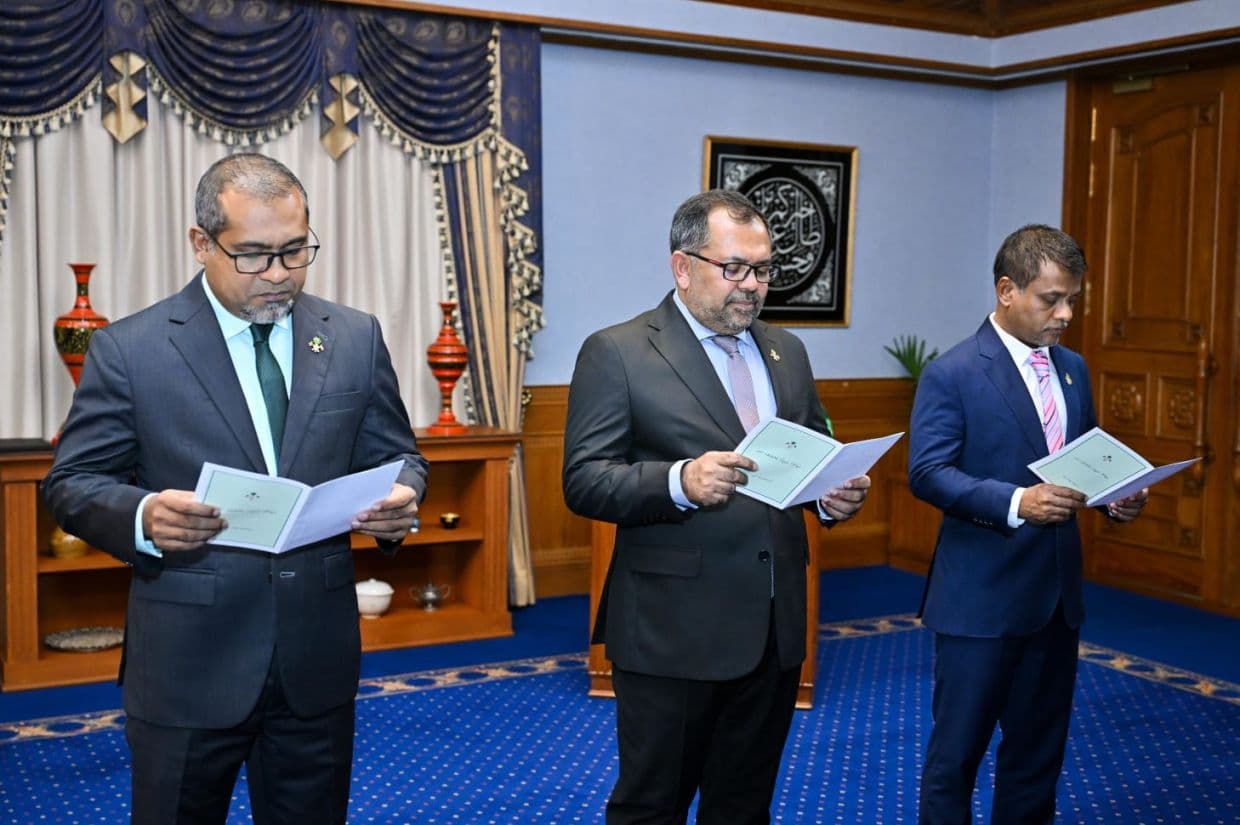 އަލަށް އައްޔަންކުރެއްވި 3 ވަޒީރުން / ފޮޓޯ: ރައީސް އޮފީސް