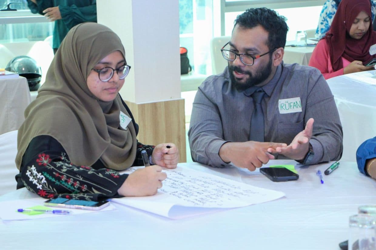 އިންސާނީ ޙައްޤުތަކަށް މަސައްކަތްކުރާ މީހުން ބާރުވެރިކުރުމަށް "ހިއުމަން ރައިޓްސް ޑިފެންޑަރސް ޕްރޮގްރާމް" ގެ ނަމުގައި ތަމްރީން ޕްރޮގްރާމް ފެށުން.