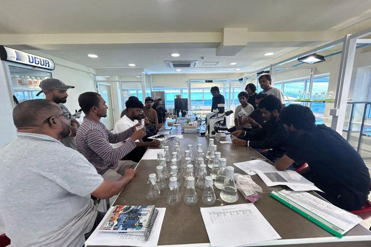 ކ. މަނިޔަފުށީގައި ކުރިޔަށްދާ ޕްރޮގްރާމުގެ ތެރެއިން / ފޮޓޯ: ފިޝަރީޒް މިނިސްޓްރީ