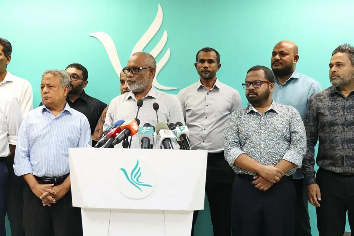 ޕީއެންސީގެ އިސްވެރިން.