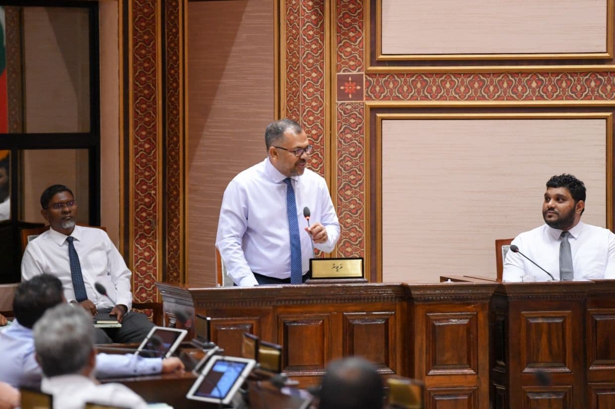 20 ވަނަ ރައްޔިތުންގެ މަޖިލީހުގެ 50 ވަނަ ޖަލްސާގައި މާލީ ވަޒީރު މޫސާ ޒަމީރު/ ފޮޓޯ: ރައްޔިތުންގެ މަޖިލިސް
