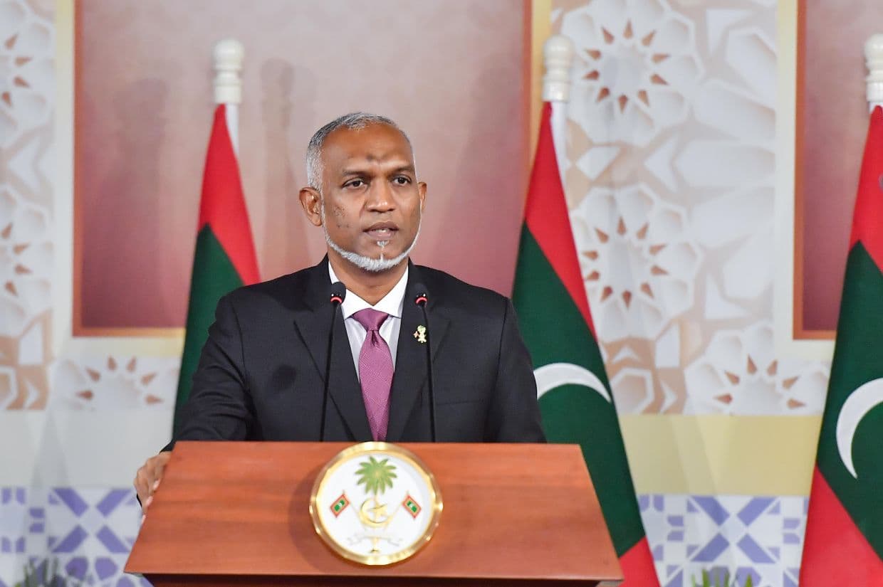 ރައީސް ޑރ. މުޙައްމަދު މުޢިއްޒު.
