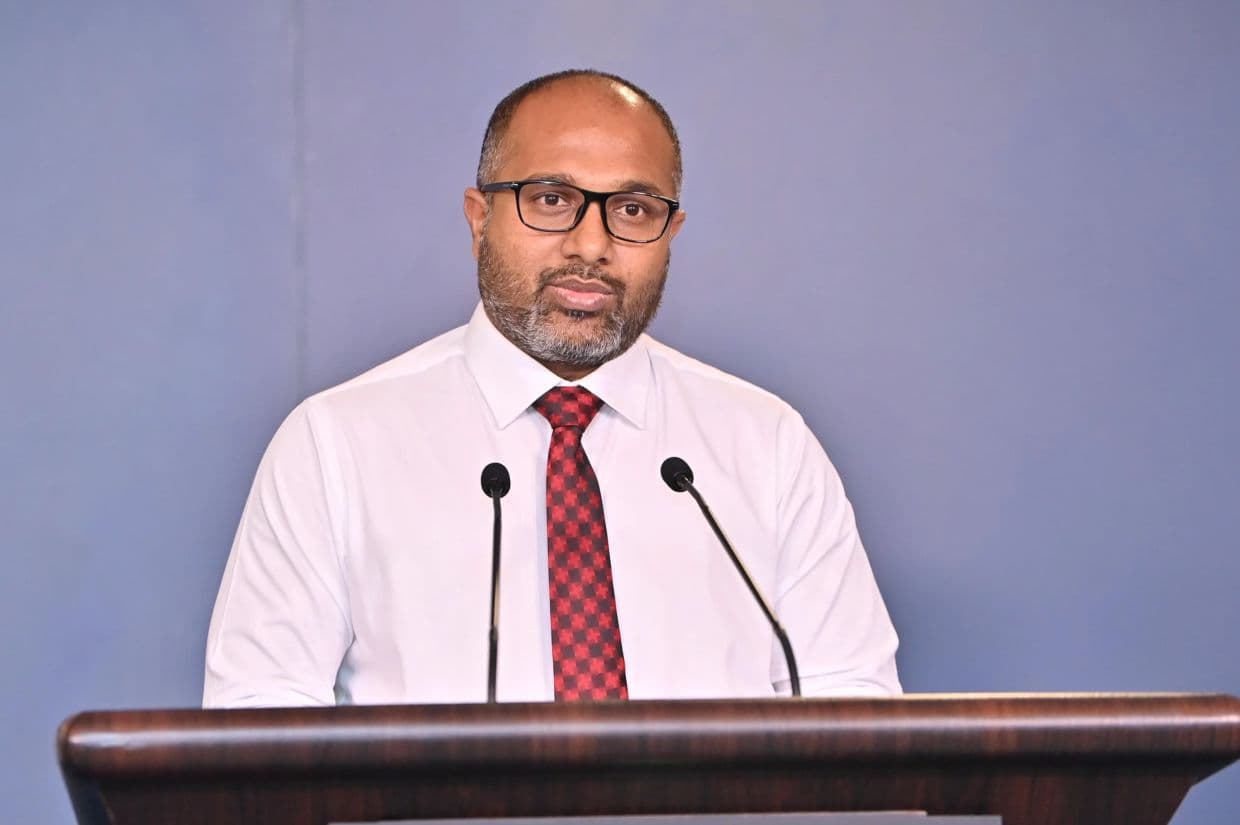 ދާޚިލީ ސަލާމަތާއި ފަންނިއްޔާތާާބެހޭ ވަޒީރު ޢަލީ އިހުސާން