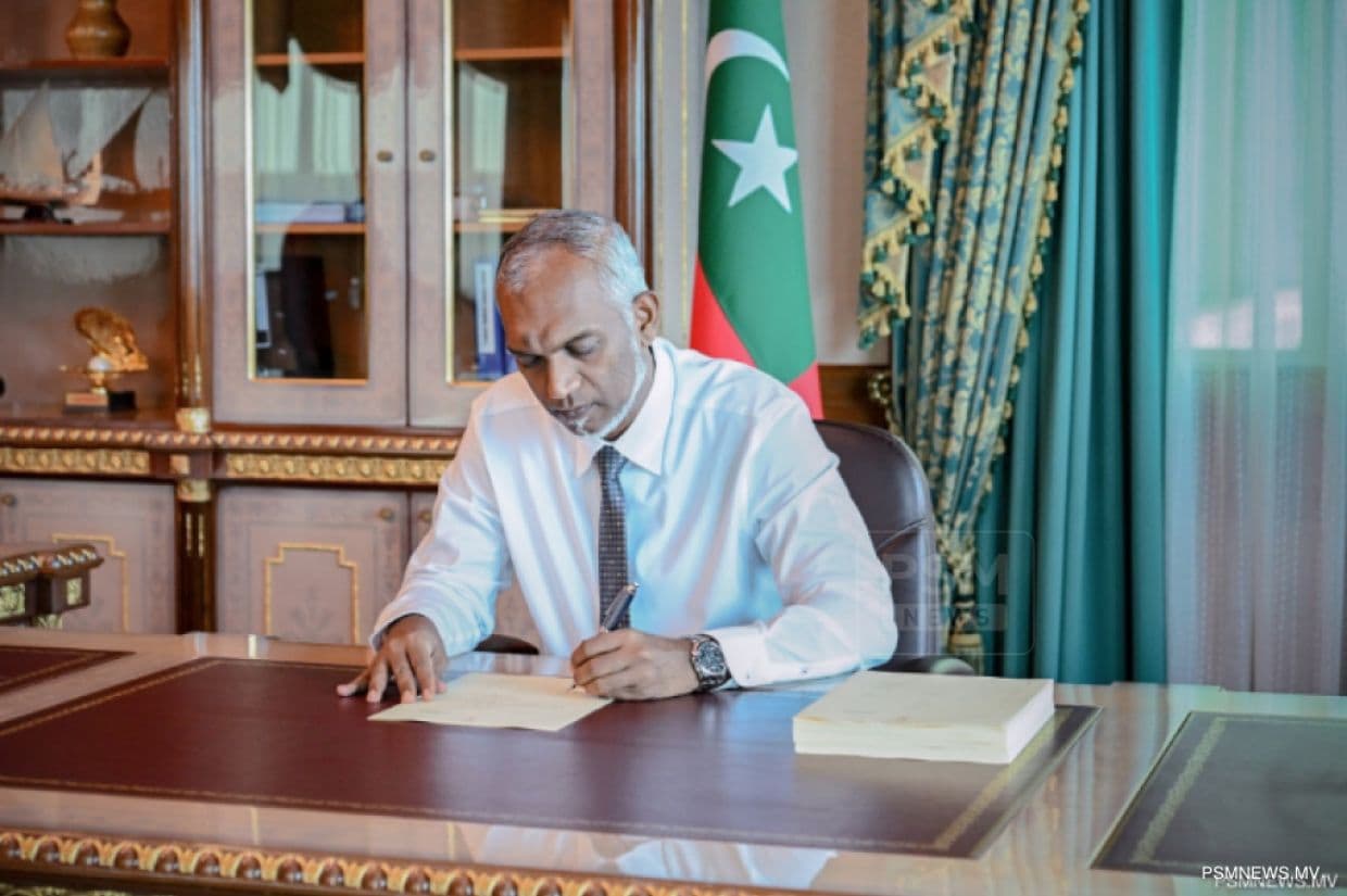 ރައްޔިތުންގެ ޞިއްޙަތާއިމެދު ވިސްނަވާ ރައީސް، ރައީސް ޑރ. މުޙައްމަދު މުޢިއްޒު