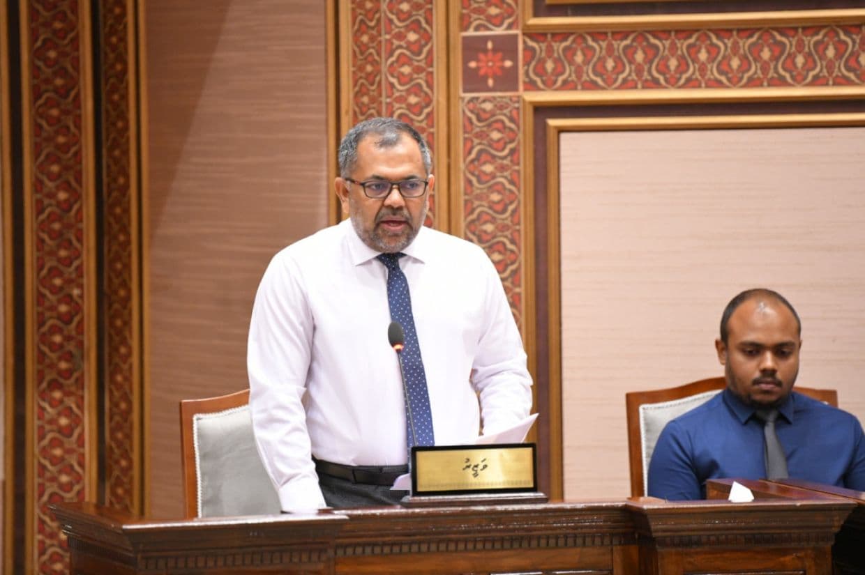 ފިނޭންސް މިނިސްޓަރު މޫސާ ޒަމީރު / ފޮޓޯ: މަޖިލިސް