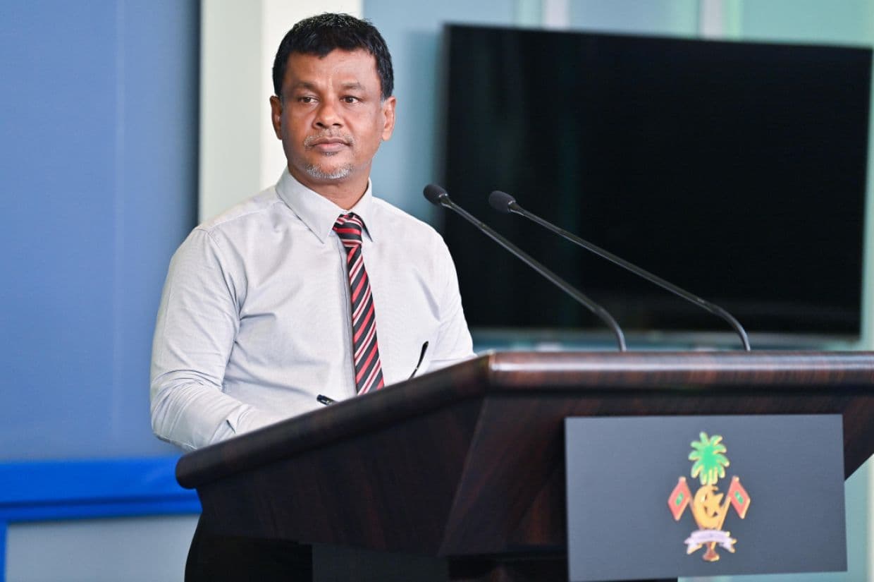 ސިއްޙަތާ ބެހޭ ވަޒީރު ޢަބްދުﷲ ނާޒިމް އިބްރާހީމް.