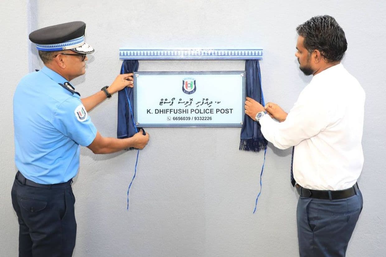ދިއްފުށީގައި ޕޮލިސް ޕޯސްޓު ހުޅުވުން. / ފޮޓޯ: ފުލުހުން