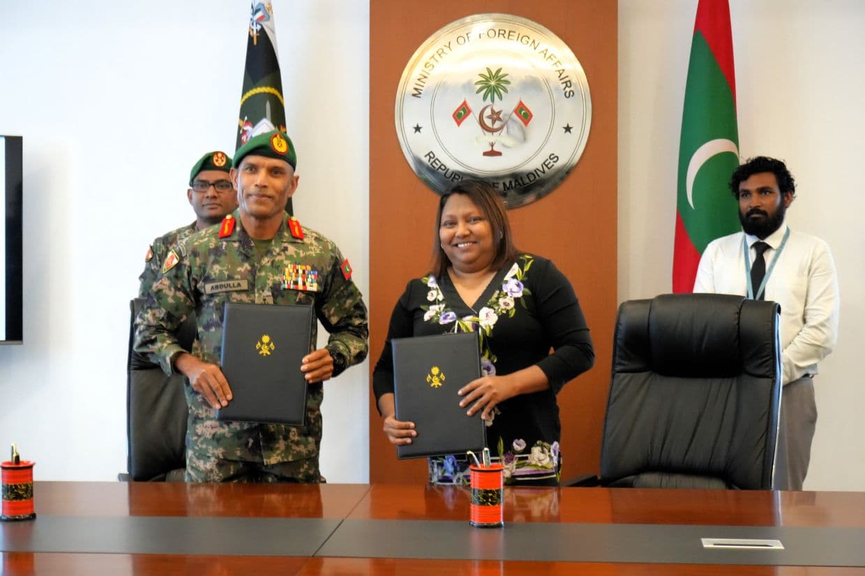 ސީޑީއެސްއެސް އާއި ފޮސިމްއާ ދެމެދުގައި އެއްބަސްވުމުގައި ސޮއިކުރުމަށް ބޭއްވި ރަސްމިއްޔާތު / ފޮޓޯ: ފޮރިން މިނިސްޓްރީ