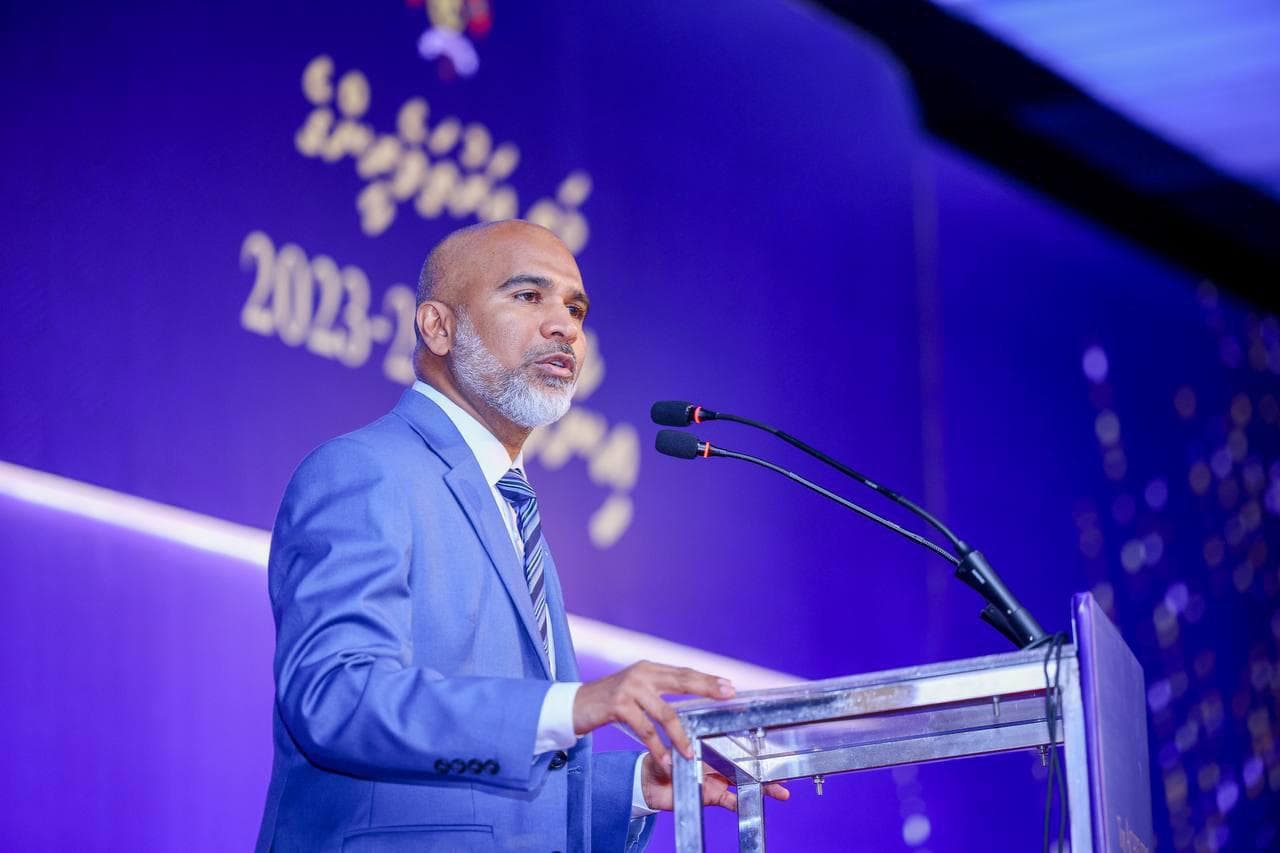ތައުލީމާބެހޭ ވަޒީރު ޑރ. އިސްމާޢީލް ޝަފީޢު