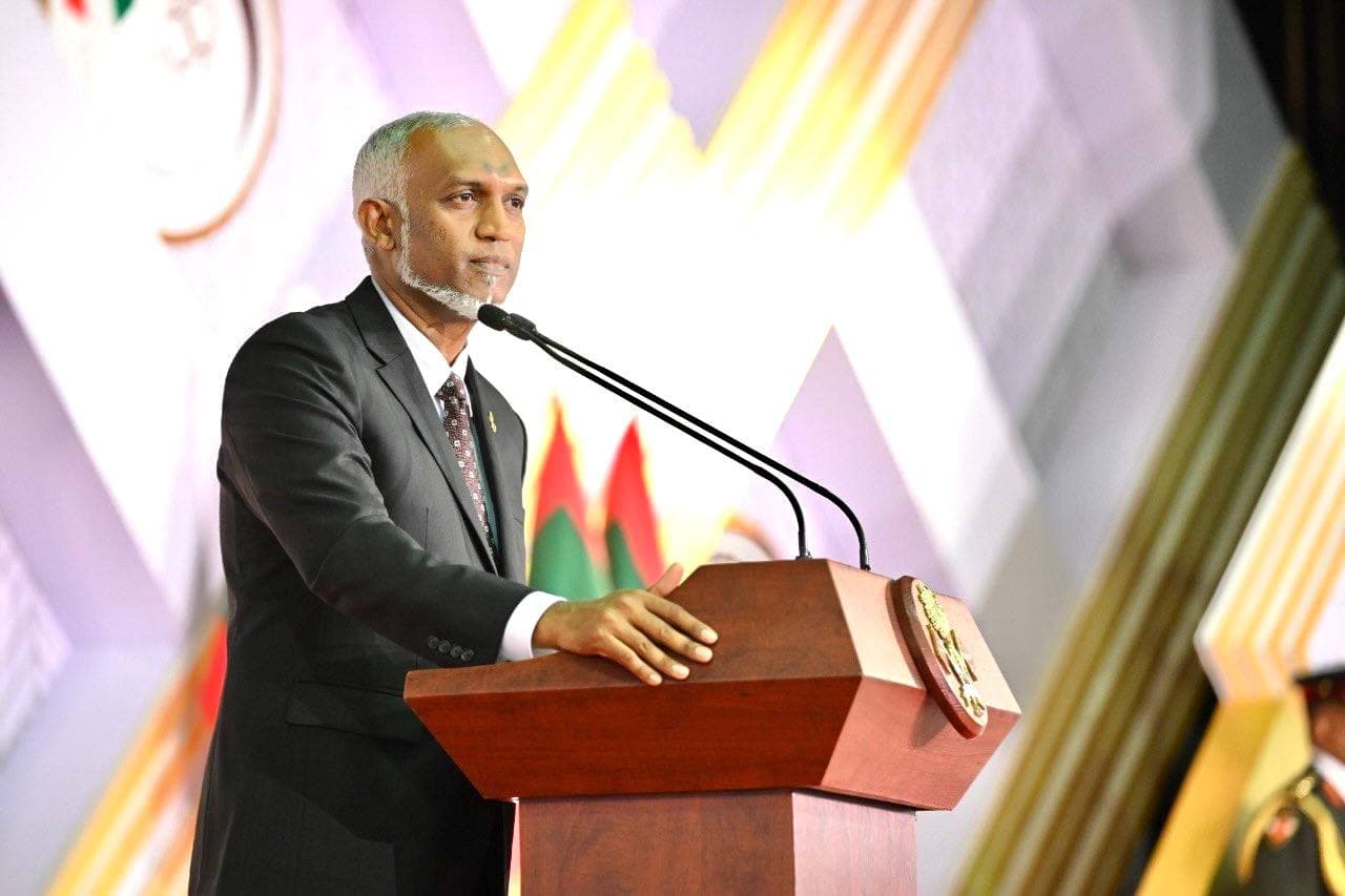 ރައީސުލްޖުމްހޫރިއްޔާ ޑރ. މުޙައްމަދު މުޢިއްޒު