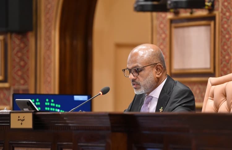 މަޖިލީހުގެ ނައިބު ރައީސް އޮނަރަބަލް އަހްމަދު ނާޒިމް