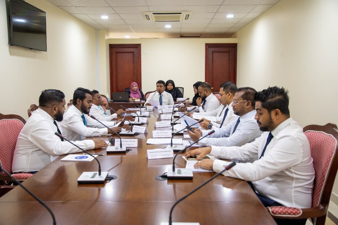 ފޮޓޯ: މަޖިލިސް