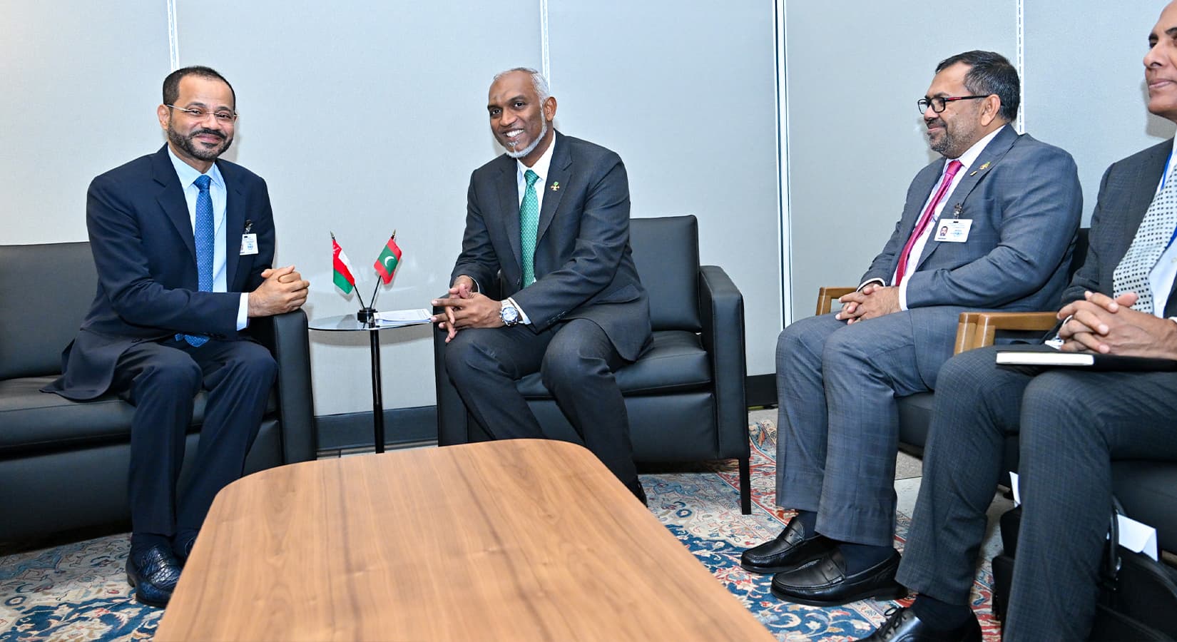 ރައީސުލްޖުމްހޫރިއްޔާ އޮމާންގެ ޚާރިޖީ ވަޒީރާ ބައްދަލުކުރައްވައިފި
