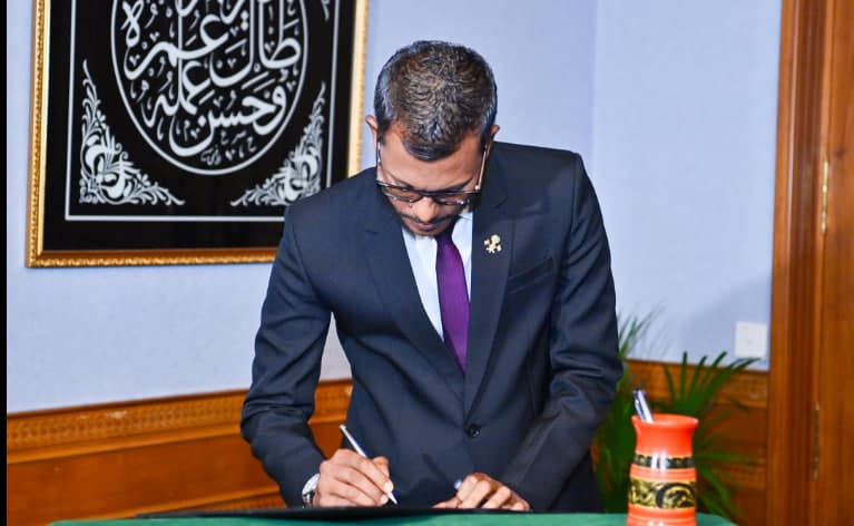 އިލެކްޝަންސް ކޮމިޝަނުގެ މެންބަރުކަމަށް ޙަސަން ޒަކަރިއްޔާ، ޢައްޔަންކުރައްވައިފި