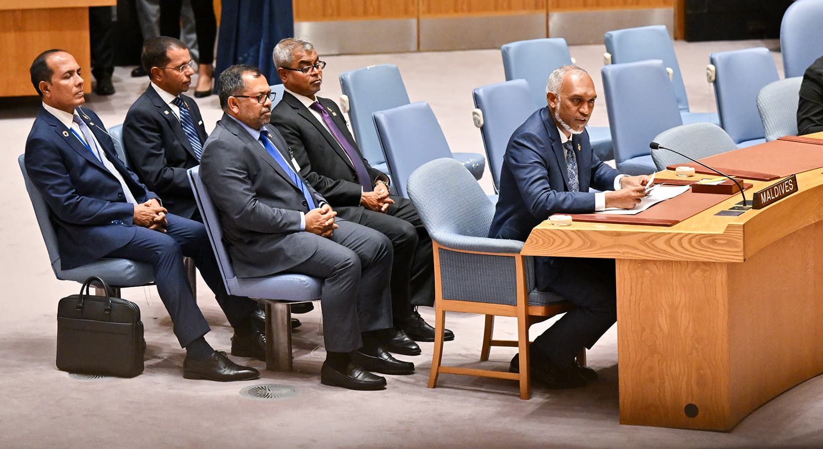 ރައީސުލްޖުމްހޫރިއްޔާ ޑރ. މުޙައްމަދު މުޢިއްޒު އދ ސަލާމަތީ މަޖިލީހުގައި ތަގުރީރު ކުރައްވަނީ