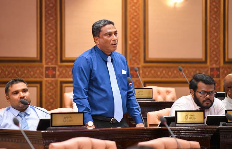 ތިނަދޫ އުތުރު ދާއިރާގެ މެމްބަރު ސައުދުﷲ ހިލްމީ