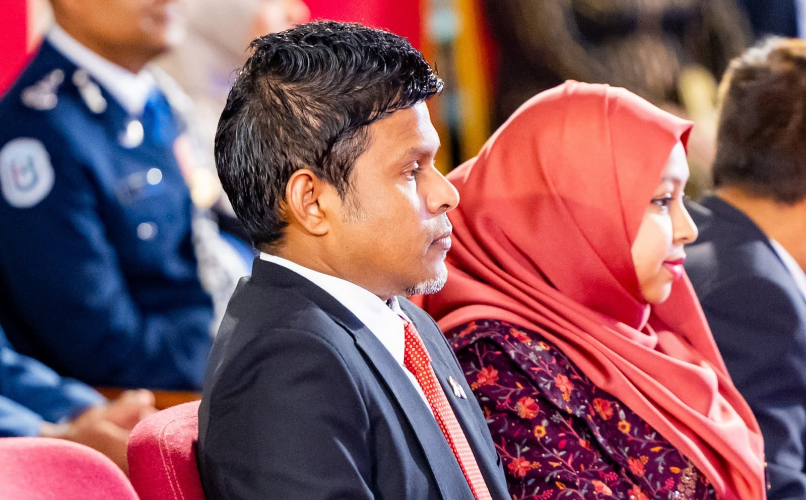 ނައިބު ރައީސް ޙުސައިން މުޙައްމަދު ލަޠީފް ޕޮޓޯ: ޚުލާސާ