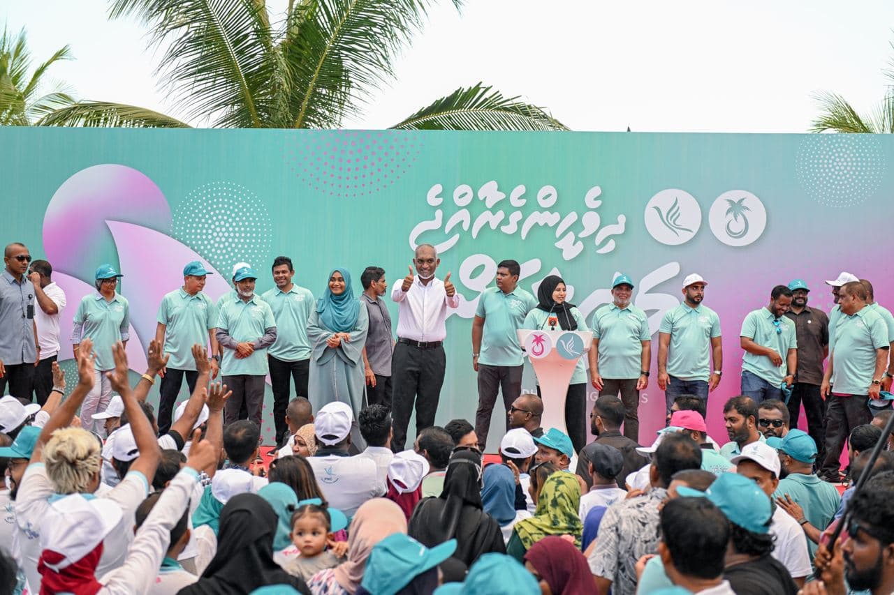 ފޮޓޯ: މެލްޑިވްސް ވޮއިސް