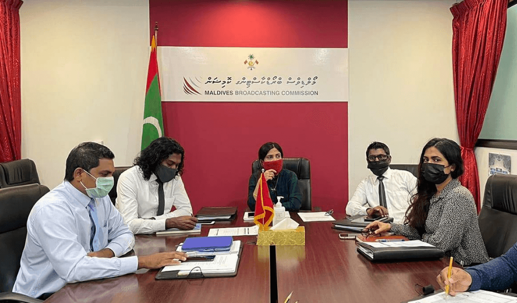 މޯލްޑިވްސް ބްރޯޑްކާސްޓިންގ ކޮމިޝަނުގެ މެމްބަރުން.