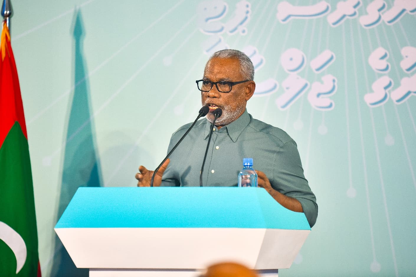 ޕީއެންސީގެ ޗެއާޕާސަން. ފޮޓޯ: ނައުޝަމް ވަހީދު/ޚުލާސާ