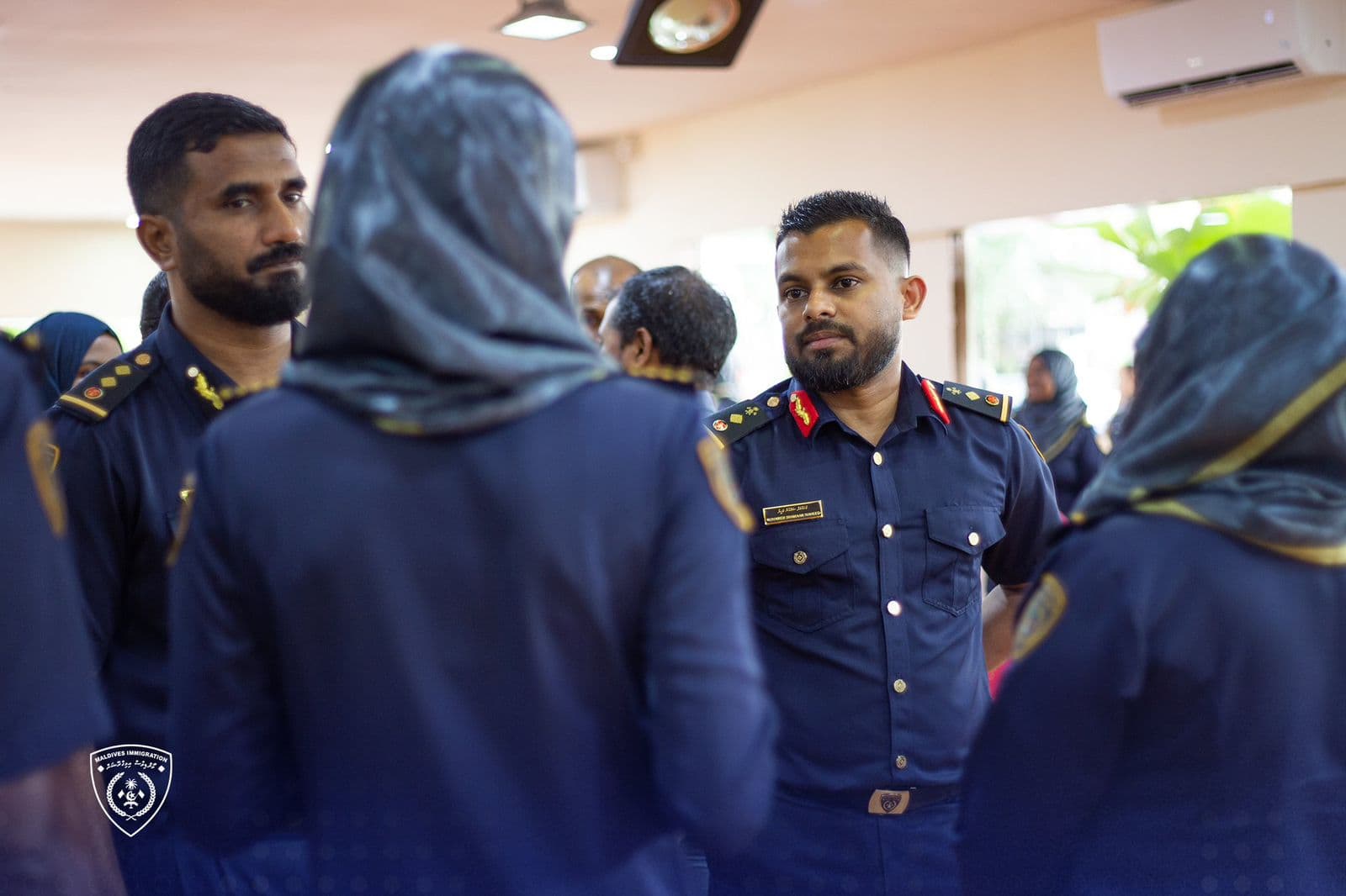 އިމިގްރޭޝަން ކޯންޓުރޯލަރ އަދި ޑެޕއުޓީ ކޮންޓްރޯލަރ