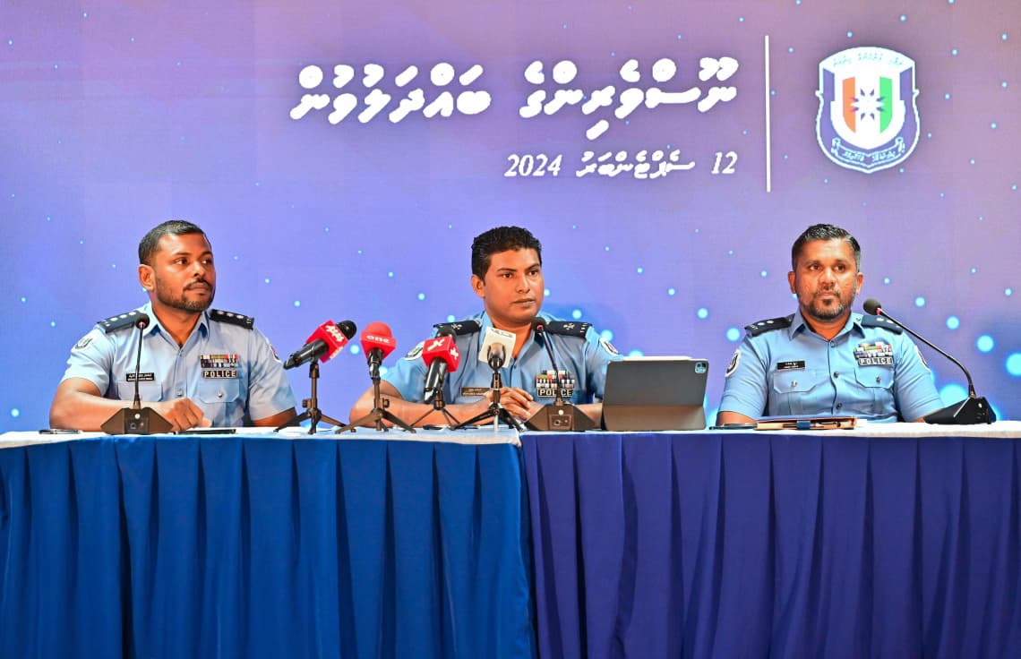 ފުލުހުން މިއަދު ބޭއްވި ނޫސްވެރިންގެ ބައްދަލުވުން. ފޮޓޯ: މިހާރު