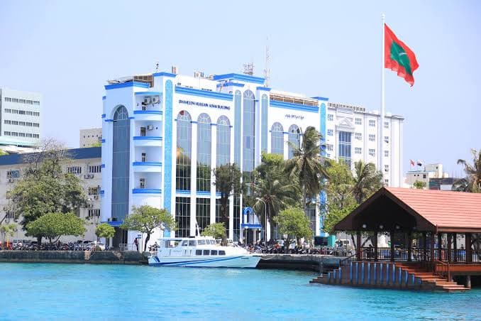53000 ރުފިޔާ ފޭރުނު މައްސަލަ: ފިރިހެން މީހާއަކީ ބަޑިޖެހި ހާދިސާއާ ގުޅިގެން ކުށް ސާބިތުވި މީހެއް