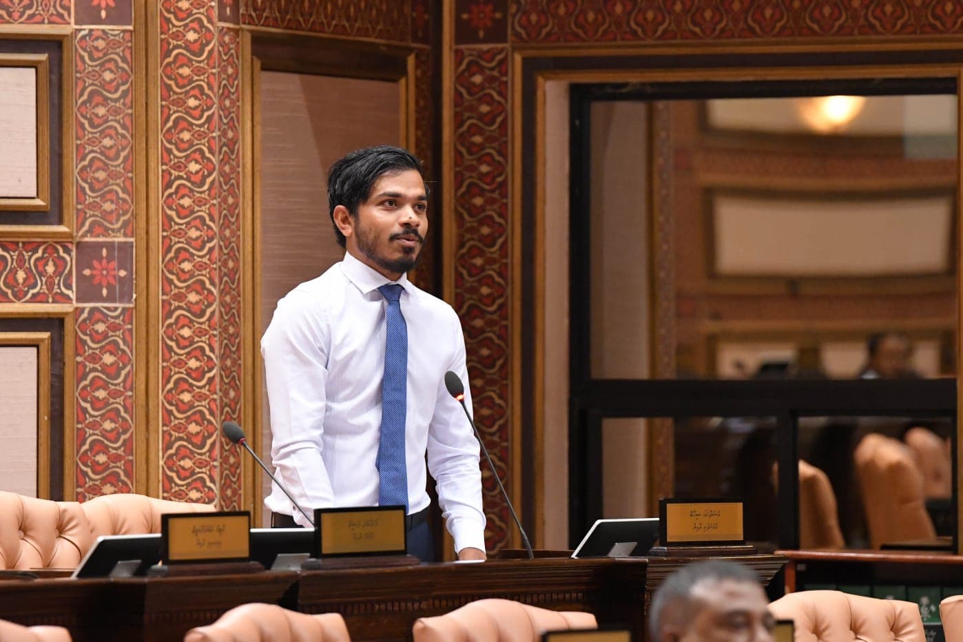 ގެމަނަފުށި ދާއިރާގެ މެންބަރު އަސަދުﷲ ޝިހާބު - ފޮޓޯ: މަޖިލިސް