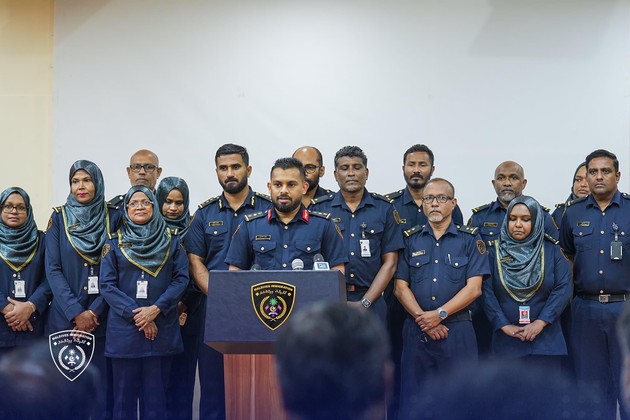 ކޮންޓްރޯލާ ޖެނެރަލް މުހައްމަދު ޝަމްއާން ވަހީދު އާއި އެމަނިކުފާނުގެ ހީވާގި ޓީމް