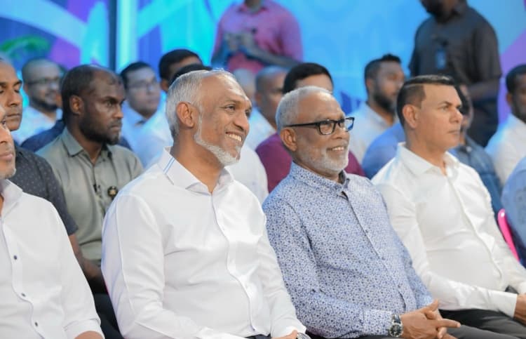 މުރައިދޫގޭގެ މުވައްޒަފުންގެ މަޢުލޫމާތު ހާމަކުރުމާ ގުޅޭ ގޮތުން އިތުރު މަޝްވަރާތަކެއް ކުރިޔަށްދަނީ