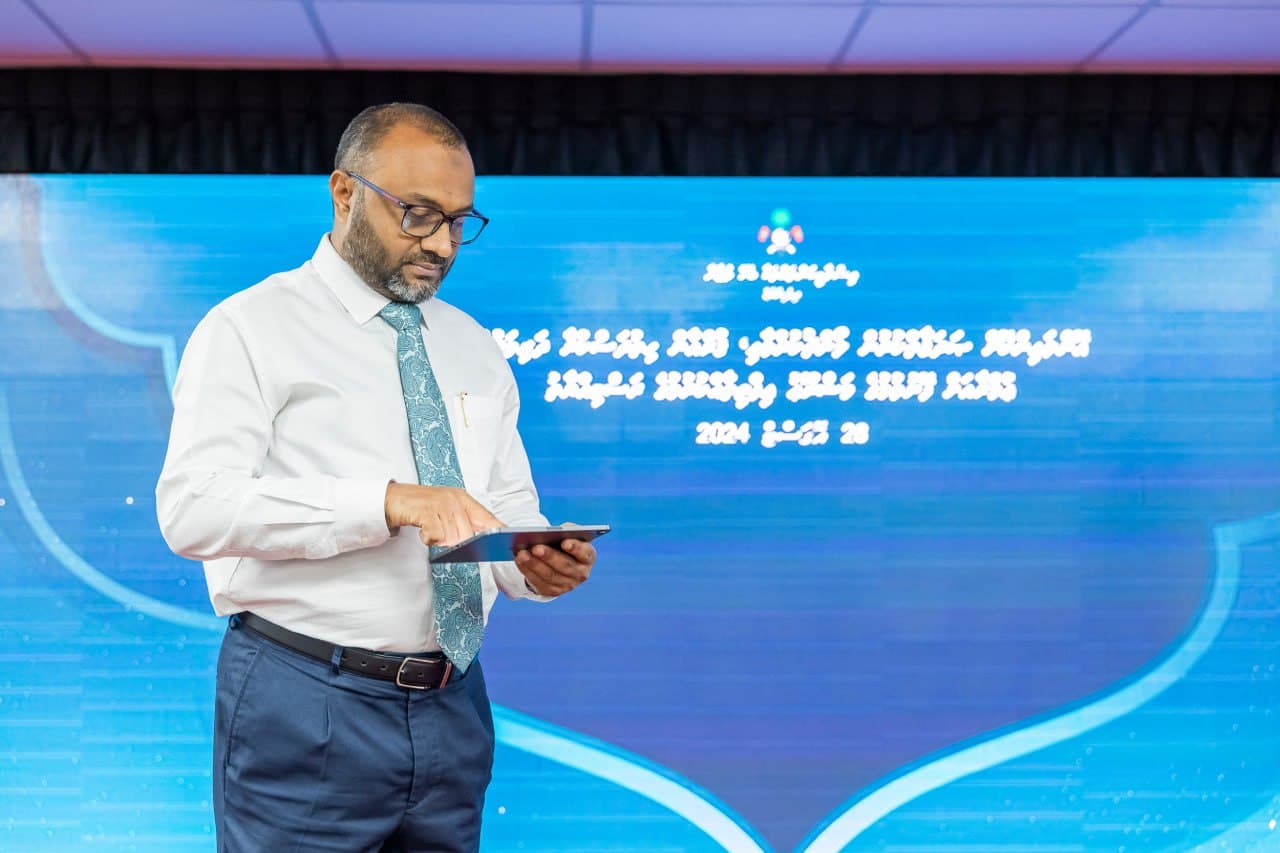 އޮންލައިންކޮށް ޞަދަޤާތް ކުރެވޭނެ އިންތިޒާމް ލޯންޗުކުުރުން. ފޮޓޯ: މިނިސްޓްރީ