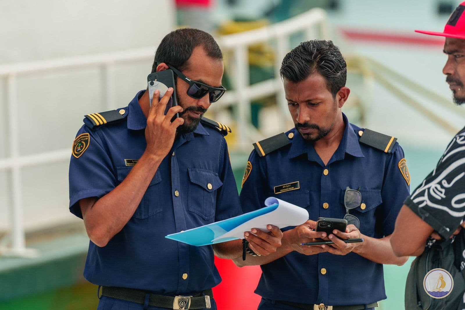 އިމިގްރޭޝަން އިން ހިންގި ރެއިޑްއެއްގެ ތެރެއިން