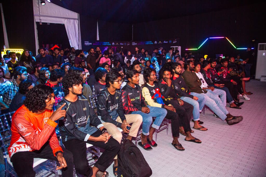 އިވެންޓެއްގައި ޒުވާނުން ބައިވެރި ވަނީ - ފޮޓޯ: އަވަސް
