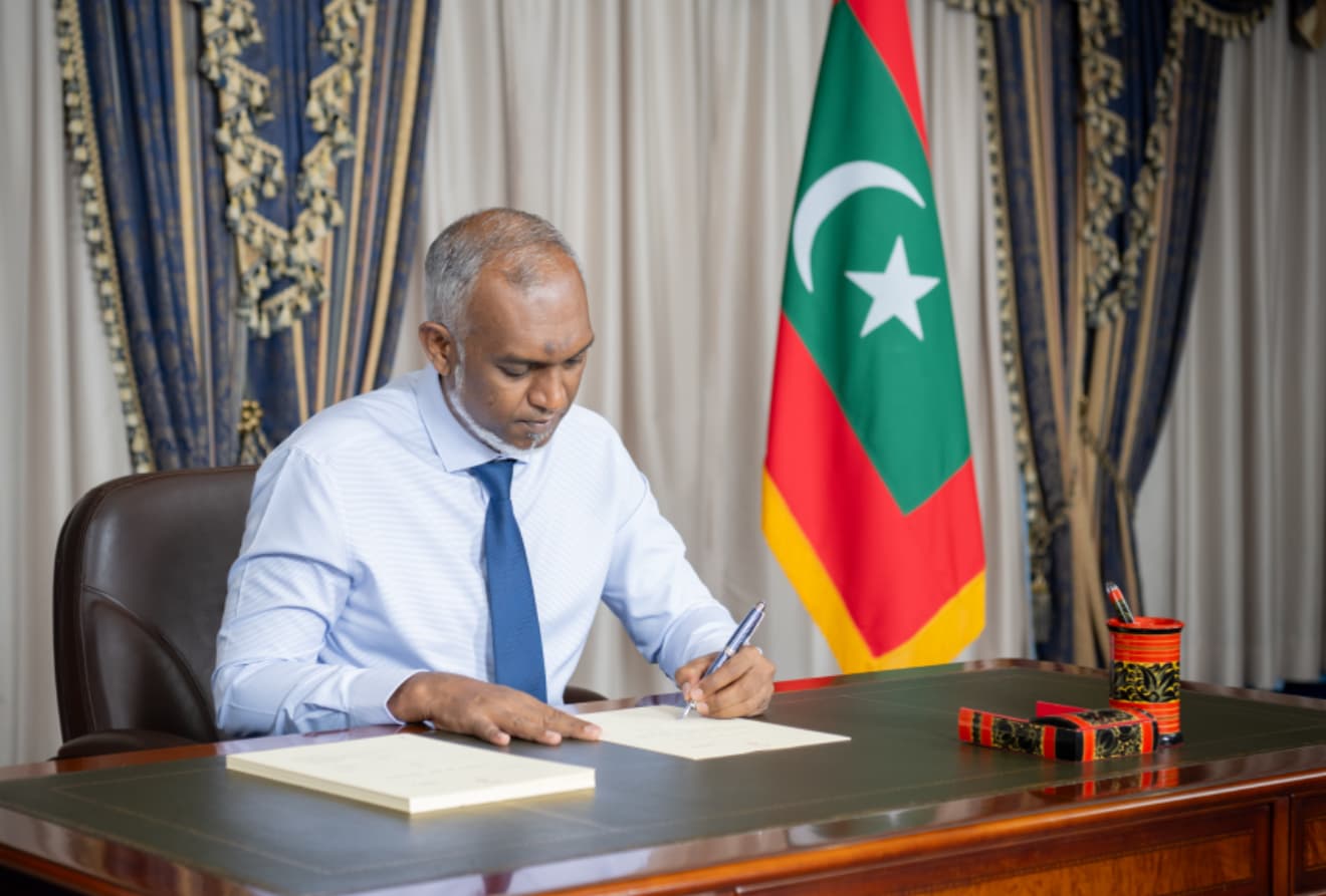 ފޮޓޯ: ރައީސް އޮފީސް